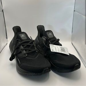 Adidas UltraBoost 22 Triple Black